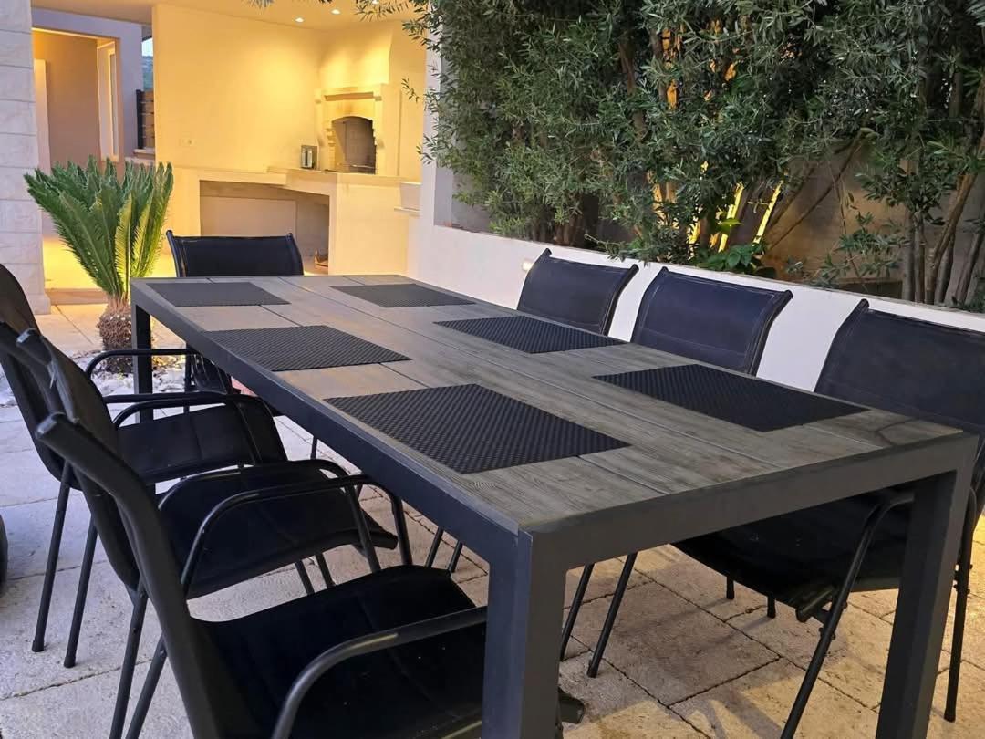 Tm With Private Heated Pool, Poolhouse & Private Garage