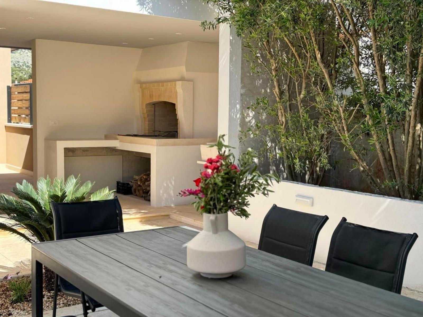 Holiday home Tm With Private Heated Pool, Poolhouse & Private Garage