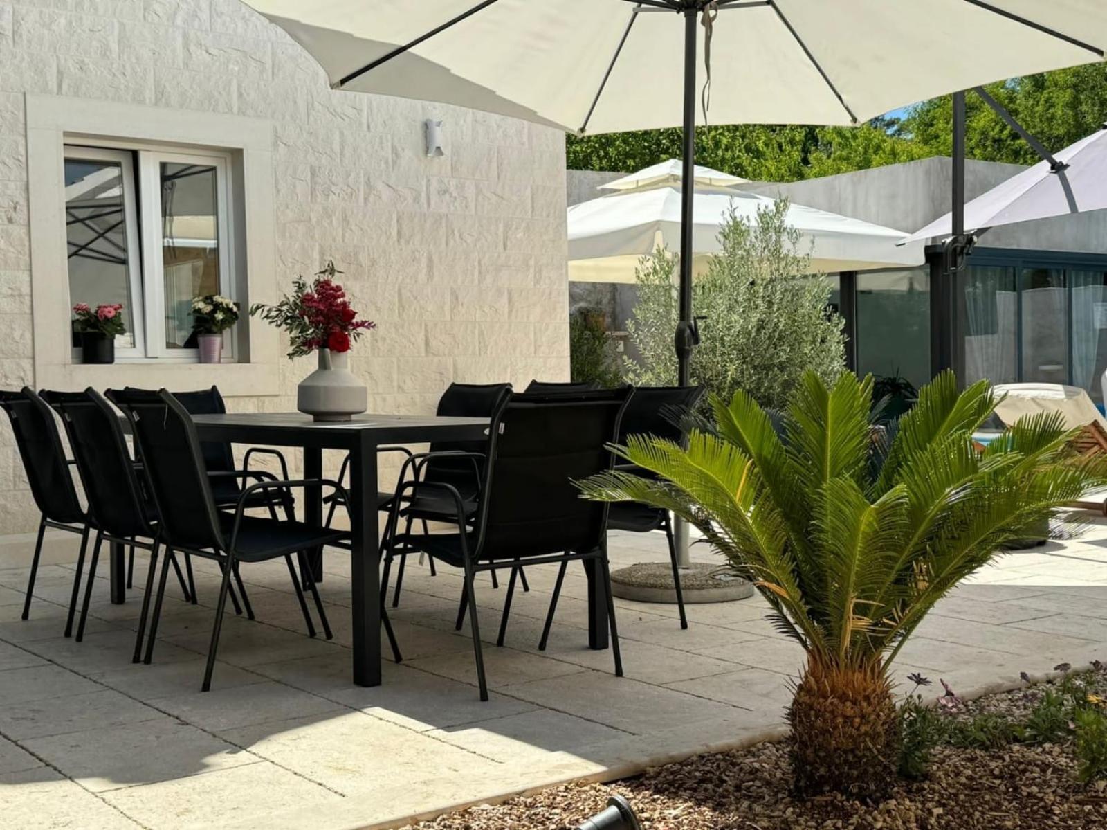 Tm With Private Heated Pool, Poolhouse & Private Garage Milna (Brac)